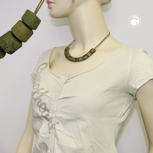 Halskette Schrägperle dunkelgrün Kordel 45cm