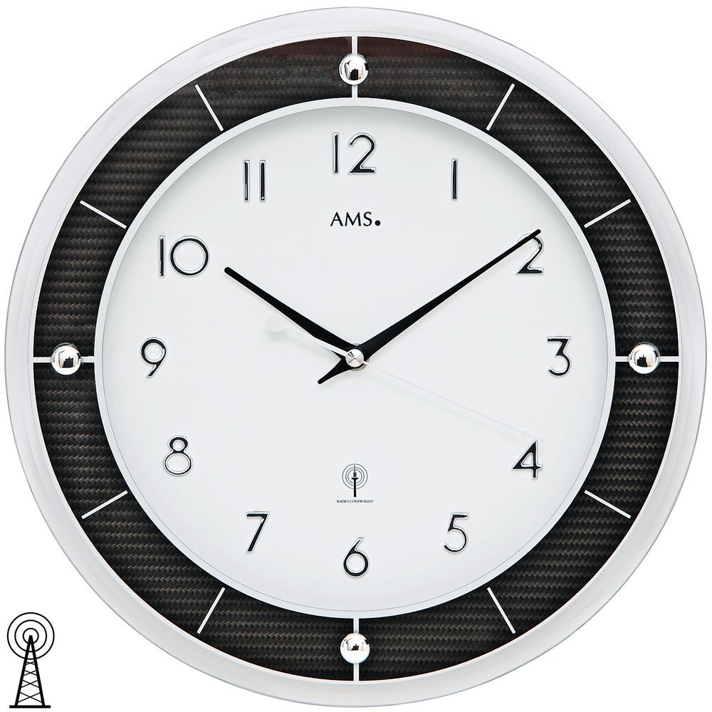 Funkwanduhr analog rund mit Glas und Carbon-Applikationen