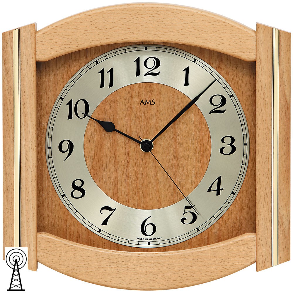 Funkwanduhr analog Holz Buche massiv messingfarben