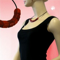 Collier Halskette Schrägperle rot-marmor seide 45cm