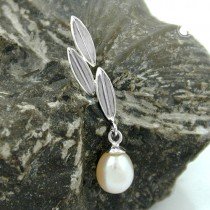 Anhänger mit Perle Weißgold 375 Gold