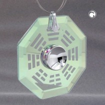 Fensterschmuck mit innerem Spiegel