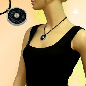 Halskette Scheibe mit Gitter schwarz 42cm