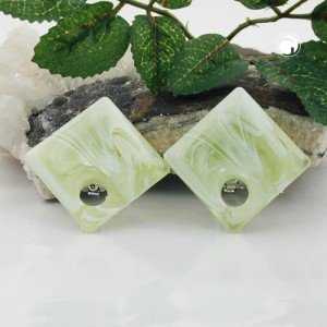 Ohrring Viereck mit Loch lindgrün-weiß