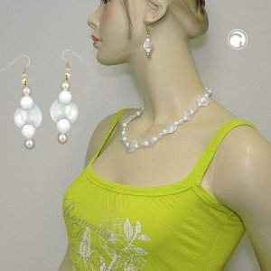 Ohrhaken Perle weiß seidig-weiß