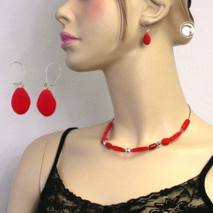 Ohrhaken Glas Flacholive rot-matt