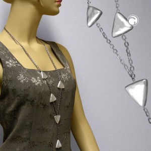 Collier Halskette Dreieck wachsweiß Ankerkette 90cm