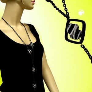 Collier Halskette Perlen schwarz-weiß matt 80cm