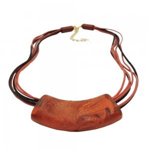 Kette Anhänger Rohr flach gebogen rostbraun-marmoriert glänzend Kunststoff