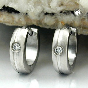 Creolen Ohrringe 15x4mm matt Zirkonia Edelstahl