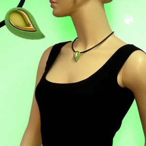 Collier Halskette Tropfen grün-gelb-matt 45cm