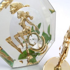 Sternzeichen Jungfrau Glas