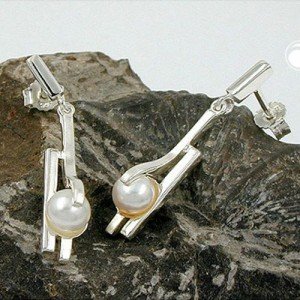 Ohrstecker Perle 5 SWZP matt-glänzend 925 Sterlingsilber