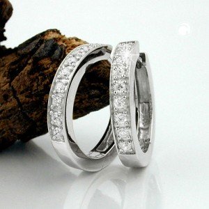 Creolen Ohrringe viele Zirkonias 925 Sterlingsilber