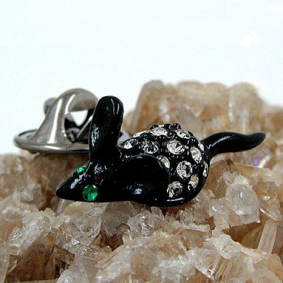 Pin Maus schwarz mit Strass-Augen grün